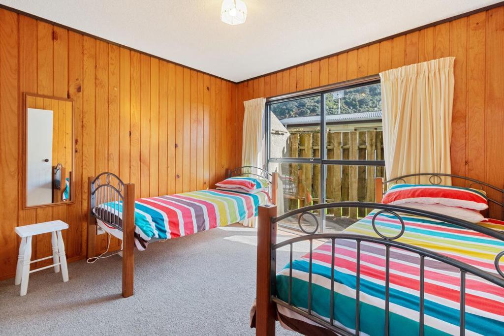 Downtown Mountview - Mt Maunganui Holiday Home Mount Maunganui Bagian luar foto